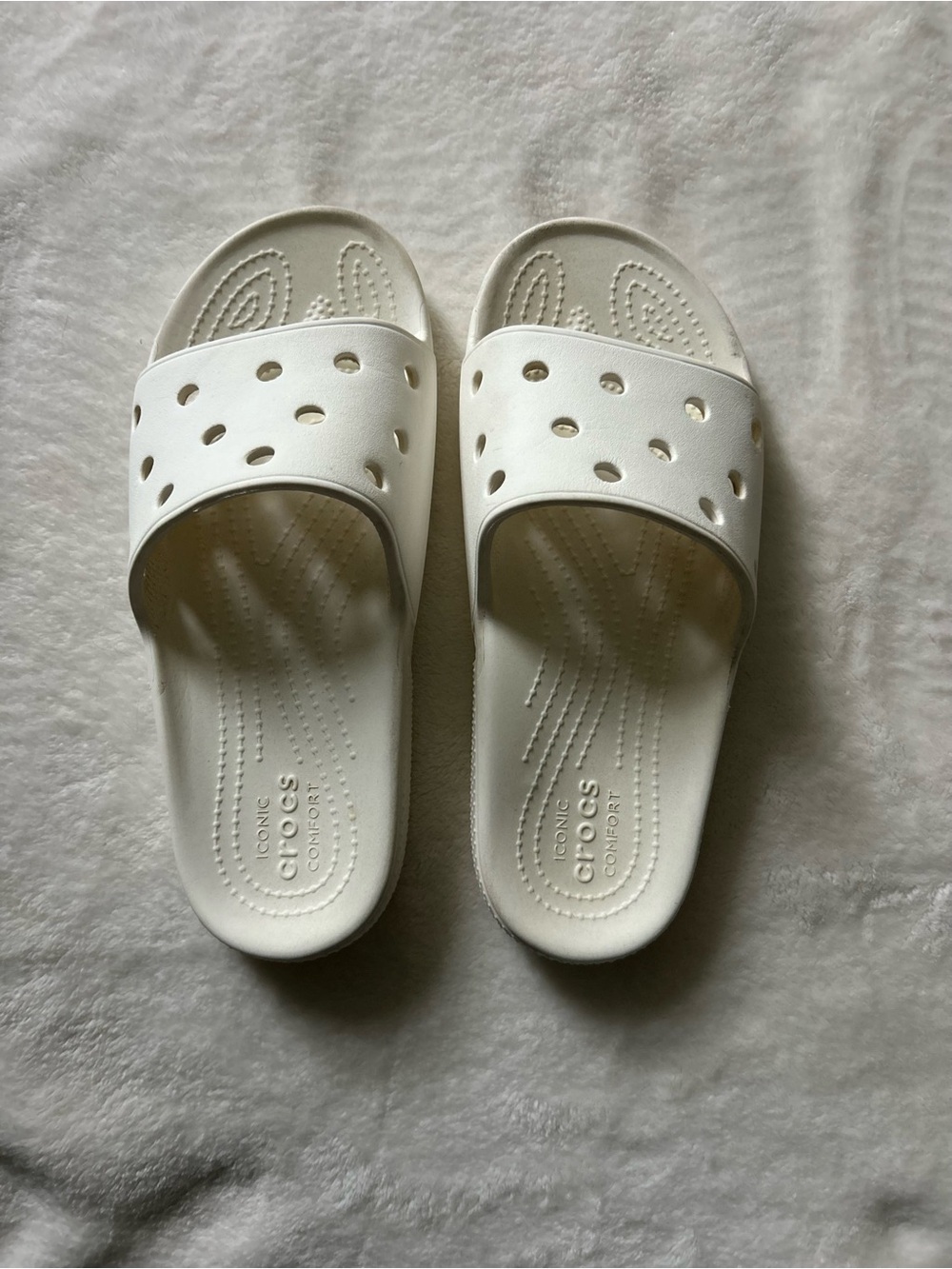CROCS White Slide Sandals Comfort Women’s Size 7